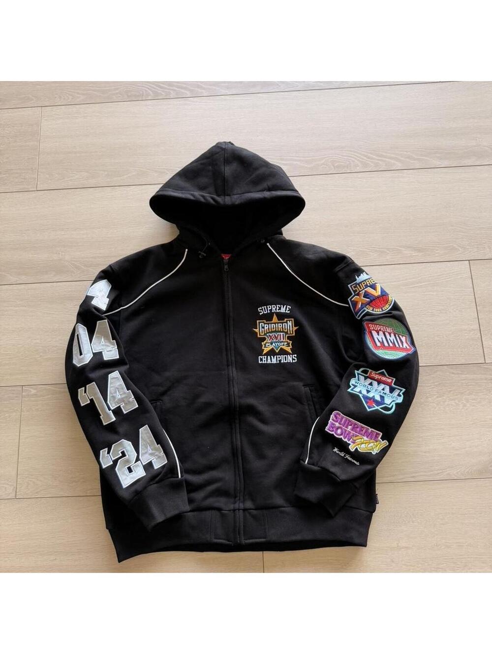 Supreme Men's Black Hoody